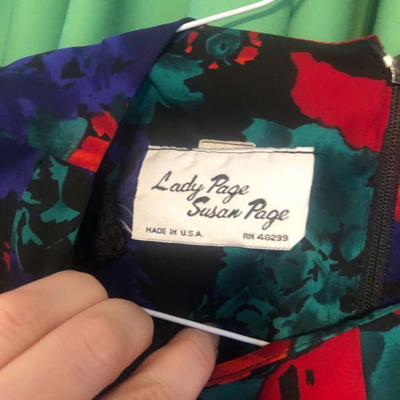 Floral vintage sweatshirt style top - Picture 5 of 8